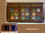 dettaglio-credenza-con-formelle